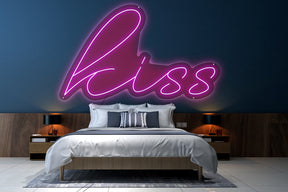 kiss
